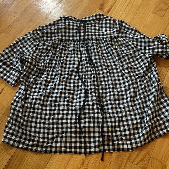 WOMEN’S Zara short sleeve button down. Black/white. Size M - Picture 4 of 4